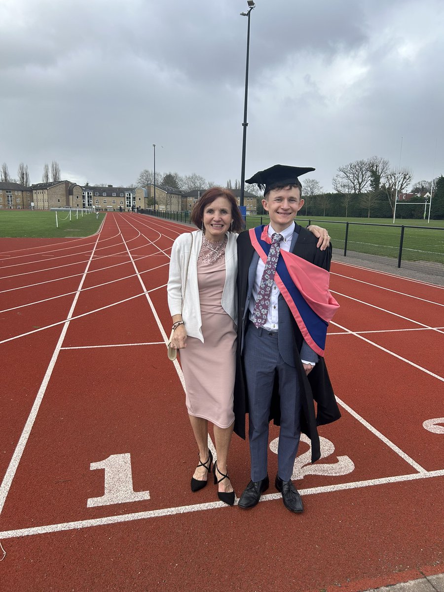 TDesborough's tweet image. Sports Journalism? Mastered. 👨🏼‍🎓