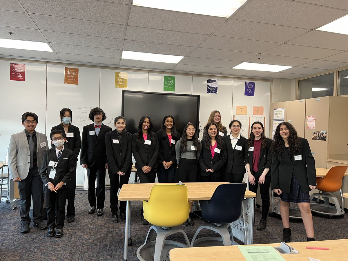 Let’s clap it up for our competitors representing @LarsonMS at the 2024 MI HOSA Middle School State Leadership Conference this morning! 👏 Best of luck to them today as they use their skills and passion to lead the healthcare industry in the future! @troyschools #HOSA #scied