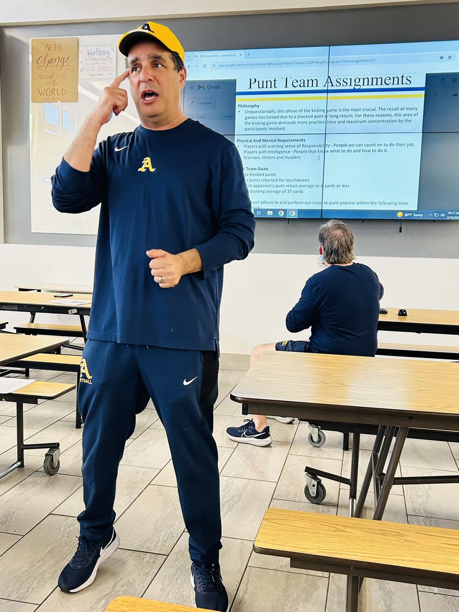 STA_Football's tweet photo. 🔹🔸Coaches Meeting🔸🔹
@coachkahn Special Teams Coordinator speaking about our processes and procedures. 

#Brotherly_Love
#RuleTheWorld
#YouGoWeGo
@CoachHarriott https://t.co/KSWxLEVKmQ
