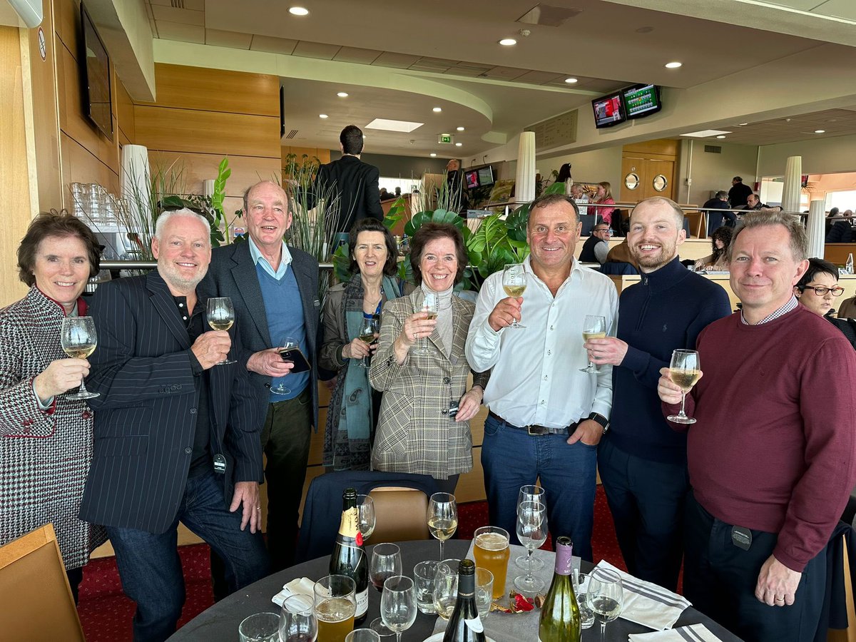 Chic Colombine bolts up on her seasonal reappearance in the Listed Prix La Camargo at Saint Cloud under Jockey Billy Loughnane for Trainer George Boughey 👏🏼

Congratulations to all her owners who have an exciting year ahead with our talented filly 🏆  

#HighclereRacing