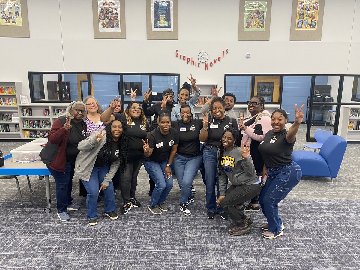 🥰🤩When I tell y’all ZONE 2 SHOWS UP!!! We are in HERE at the #edcampfulton‼️These people make my heart smile and I’m proud to be their liaison!!! @FCSVanguard @FCS_InstrTech @FultonCoSchools @DrTamaraCandis