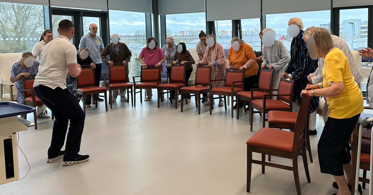 ImcUnit's tweet photo. Lots of patients out for the falls/balance class this week! 
All the hard work will pay off in the end!💪💪 
#physiotherapy #strength #fitness #balance #bevanunit #nhs #nhsuk https://t.co/sRCuVg2W4l