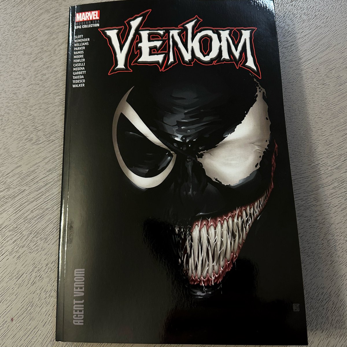 comicbookrpt's tweet image. Finally got my first modern epic collection from Marvel Comics! So eager to check out Remender’s Agent Venom 🕷️

#venom #agentvenom #epiccollection #remender #marvelcomics #marvel