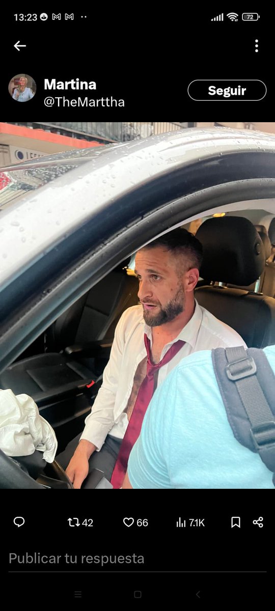 Este es Román Ezequiel Trani, el hijo de puta que atropelló a personas que se manifestaban en defensa de la cultura en Cine Gaumont. Difundamos para que la cara de este hijo de puta la vea todo el mundo y que haya justicia.