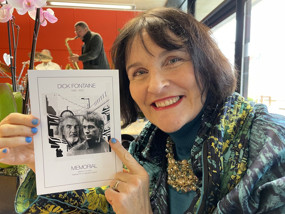 Jane Ray tweet media