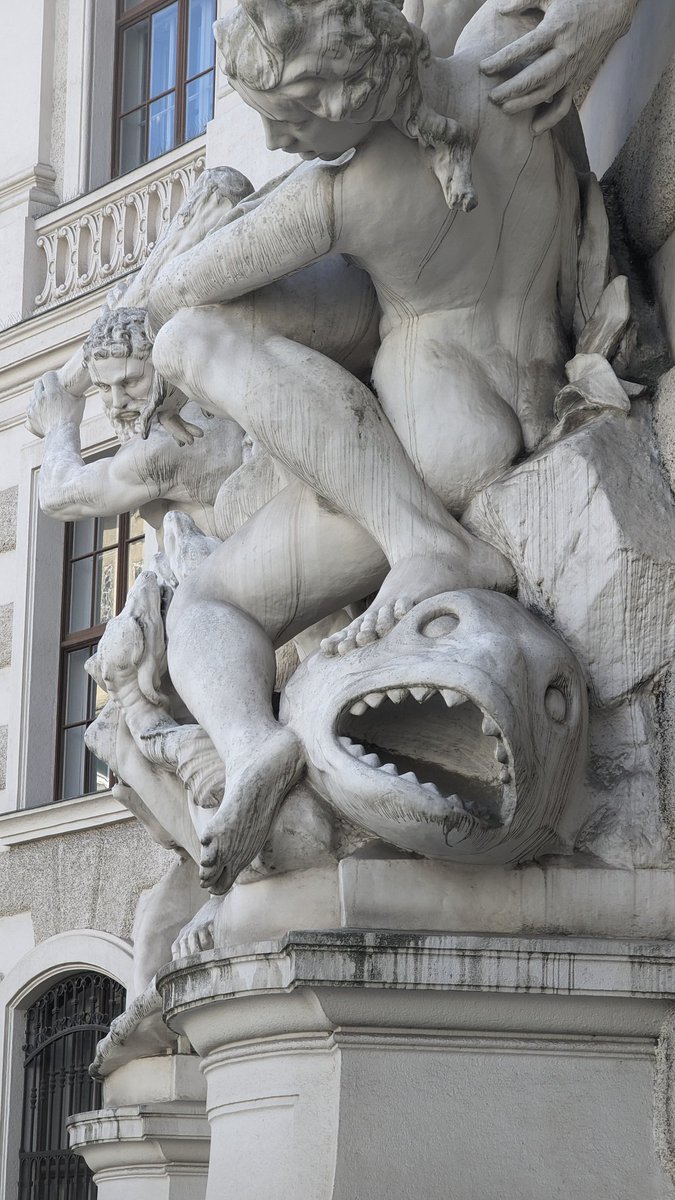 jaobauer's tweet image. I have found my spiritual animal in Vienna