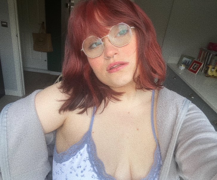 grayisobels's tweet photo. just in case you needed to see a pretty girl on your tl https://t.co/gxu47486OC