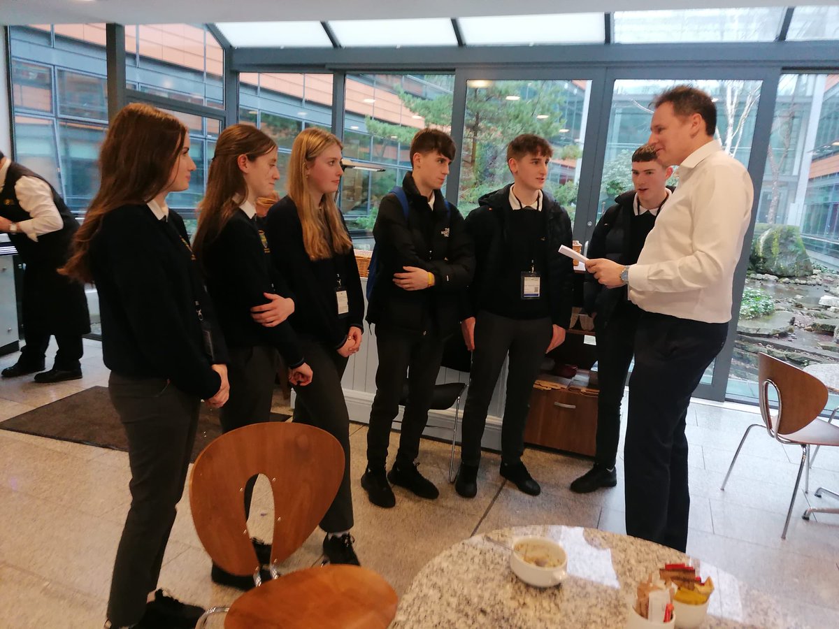 Pobalscoil Inbhear Scéine tweet media