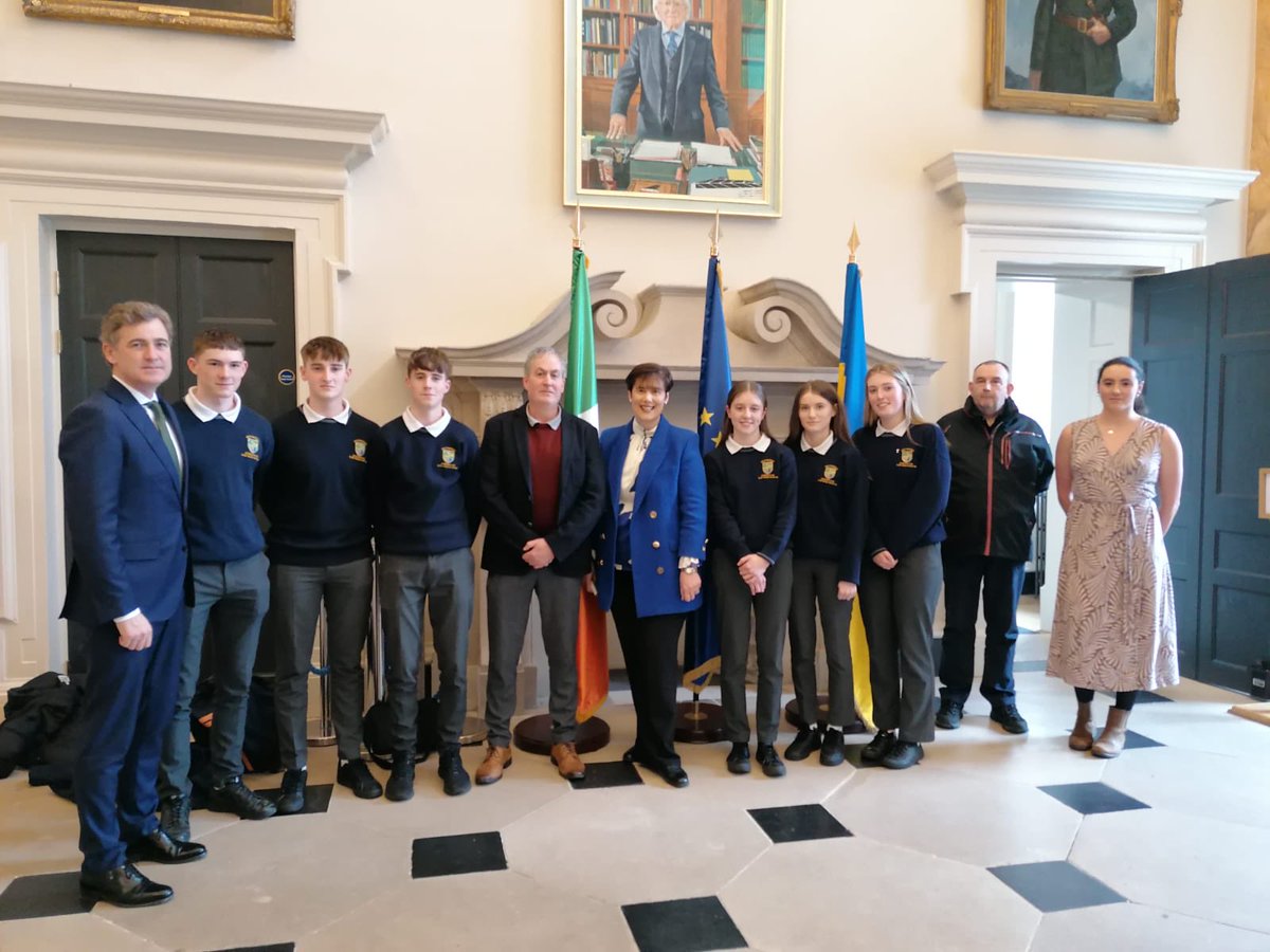 Pobalscoil Inbhear Scéine tweet media