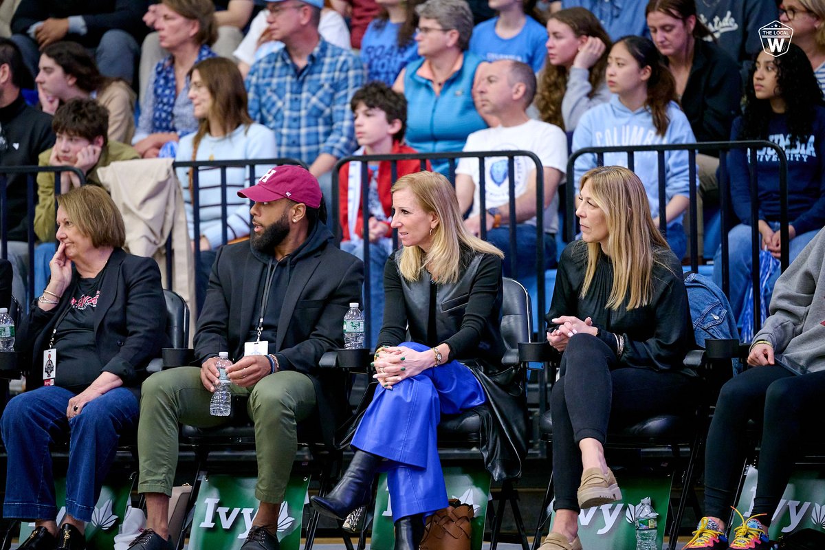 WNBA commissioner Cathy Engelbert was at the Ivy League game of @HarvardWBB vs @CULionsWBB also with Harvard Deputy Director of Athletics Adam Whitfield.

#IvyMadness | #TheLocalW |#IvyLeague