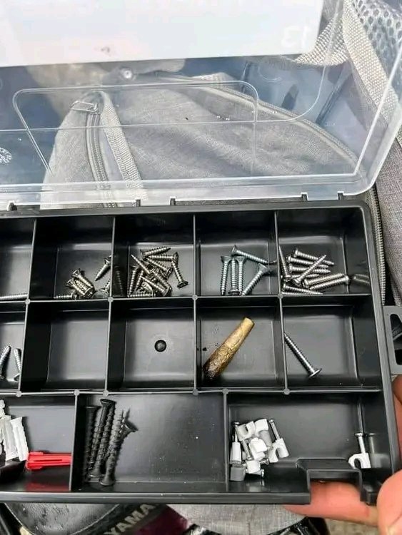 travolt10's tweet photo. Miren la belleza que me regalaron para guardar los tornillos
Me hacía falta
Buen día https://t.co/BUIVYrvclU