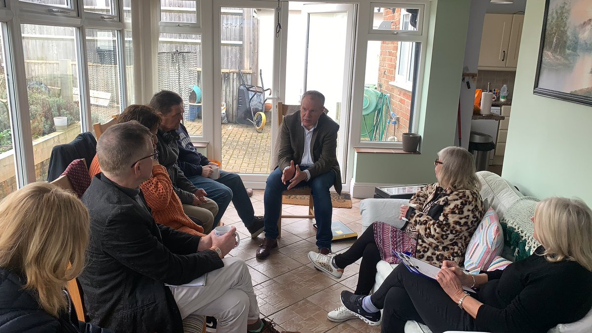 Engaging with my constituents, listening and responding has always been really important to me. I’m always grateful to those who open their homes for me to meet them and their neighbours. This morning I attended a house meeting in Branksome.