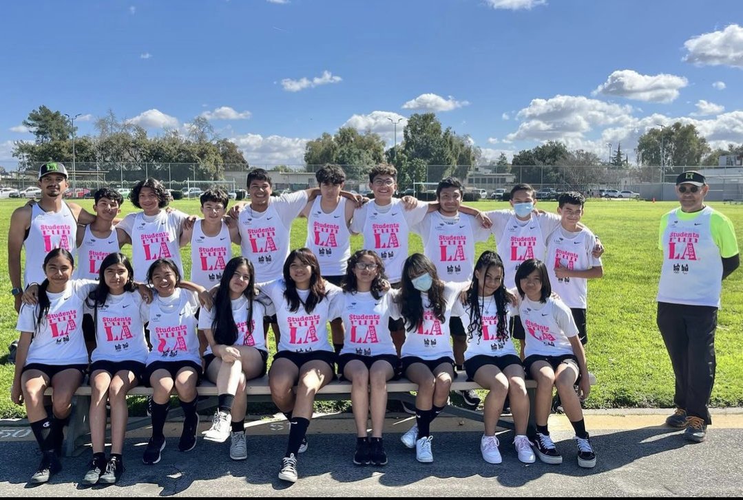 Go Team Mulholland! So proud of these students. Thank you to Coach Ilejay and Coach Sir for bringing out the best in these kids. @LASchools @LASchoolsNorth @LAUSDMAGNETS @MagnetDirector @ResedaCOS @SonginCali @SRLA
