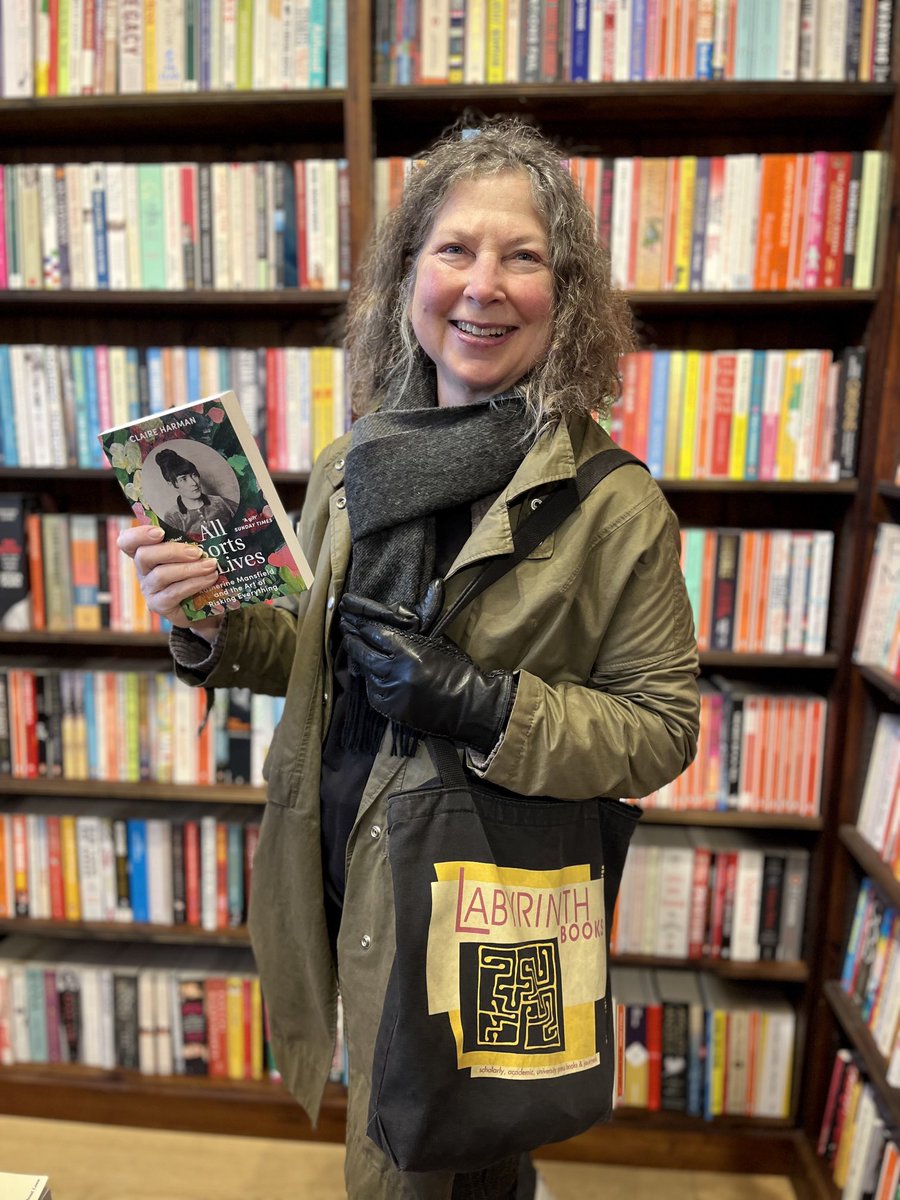 Great to the see All Sorts of Lives the ⁦@claire_harman⁩ biography of Dorothy Richardson handsomely in the window ⁦⁦@WoodstockBooks⁩ ready for Woodstock⁩ Lit Soc talk on 23 March.