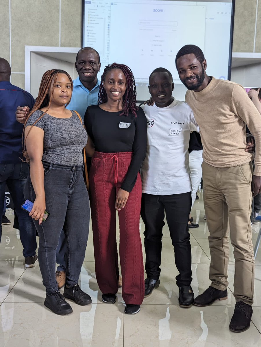 _Faiye_'s tweet image. Five years on. Once a volunteer always a volunteer. Happy to have joined the successful VSO Volunteer Engagement Event today. #WeVolunteerFor #VSO @GeorgeAwalla