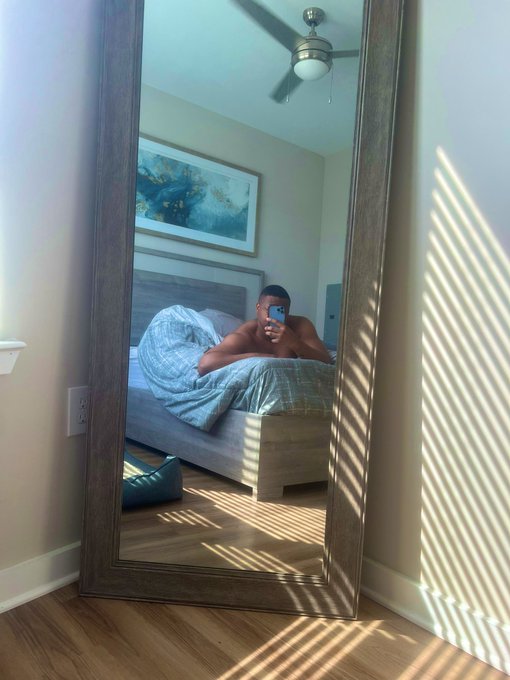 Watch Nurse C. 😷's leaked NSFW photo on TwXstars