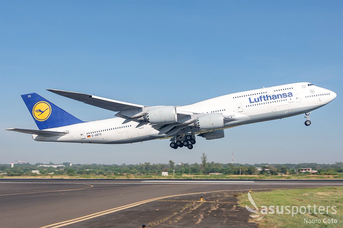 snao122's tweet photo. Esa pequeña alegría de volver a ver a la Reina de @LufthansaLatina por el Silvio Pettirossi 😍😍😍
#ASUSpotters by @aeronauticapy & @aviacionline https://t.co/rNunFUky1A
