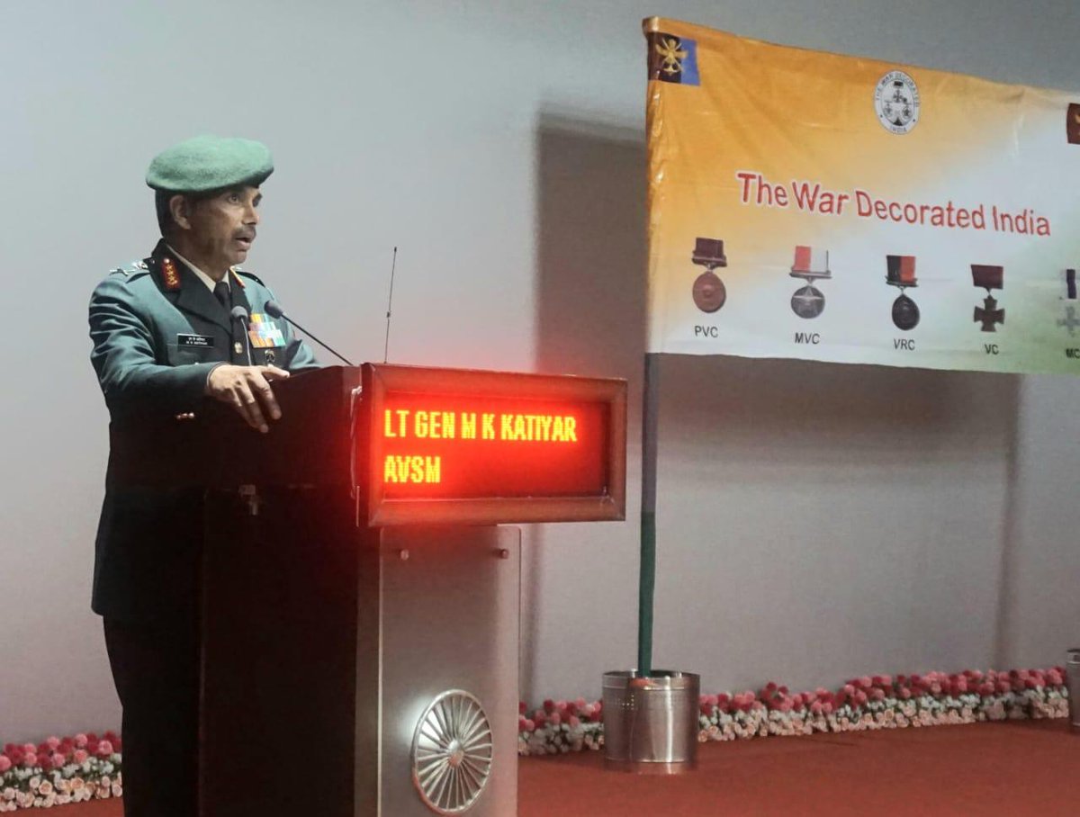 westerncomd_IA's tweet photo. #OurVeteransOurPride

#ArmyCommander &amp; RegionalPresidentAWWA #WesternComd attended the National Convention of #WarDecoratedIndia. #VeerNaris were felicitated by Army Commander.He expressed gratitude to war veterans &amp; veer naris for their sacrifice &amp; assured them of all support. https://t.co/YZeTytLwMv