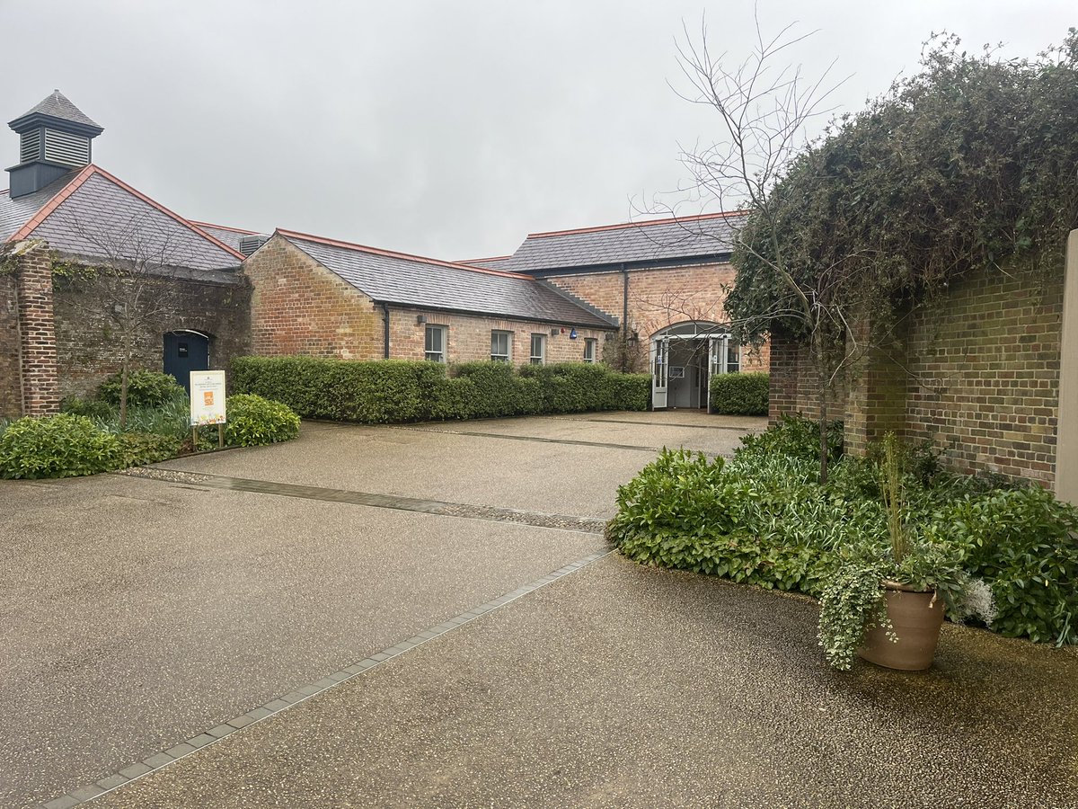 Lovely to pop in for afternoon coffee in one of @TroupBywaters completed projects, Hillsborough Castle. Still looking super!