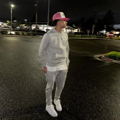 f0reiignjay's tweet photo. #NewProfilePic https://t.co/bUBkWzkfqr