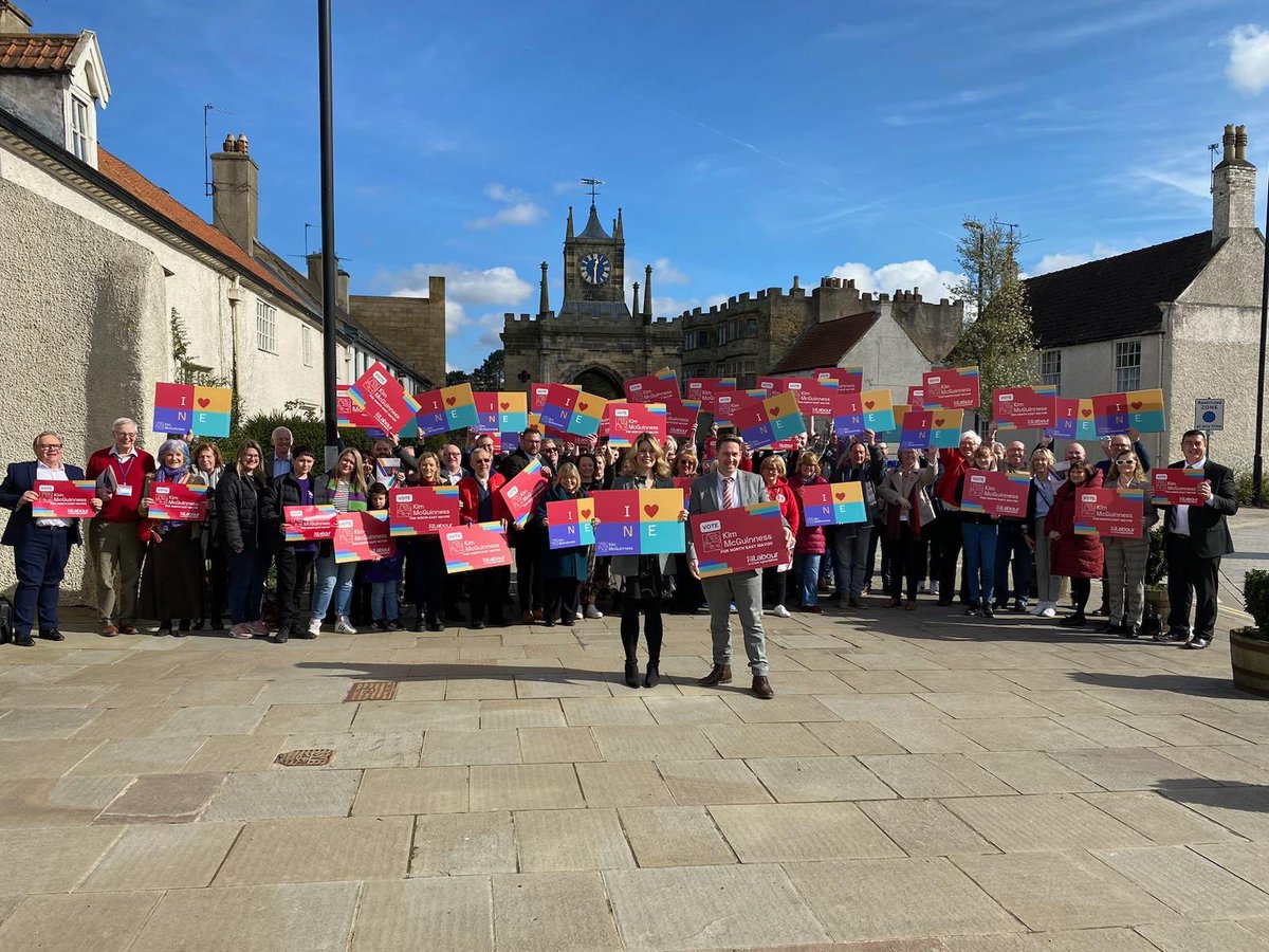 Brilliant to join @KiMcGuinness in Bishop Auckland this morning alongside @SamJRushworth with @AngelaRayner @JulieElliottMP @LizTwistMP @SharonHodgsonMP. Real buzz & enthusiasm to elect Kim as our first North East Mayor! @UKLabour @LabourNorth