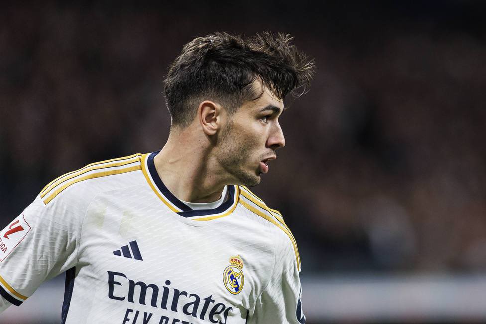 Brahim parando a Vinicius y su cabezonería, siempre en mi equipo.