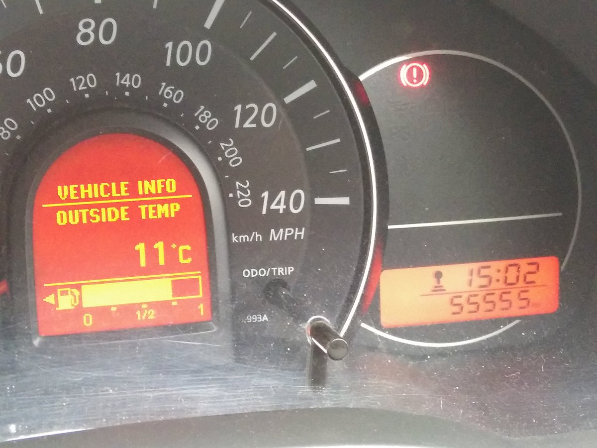 CoopGillian's tweet photo. Parked up in the Co-op car park today and noticed that my car has 55,555 miles on the clock! https://t.co/47xTDrriJ6