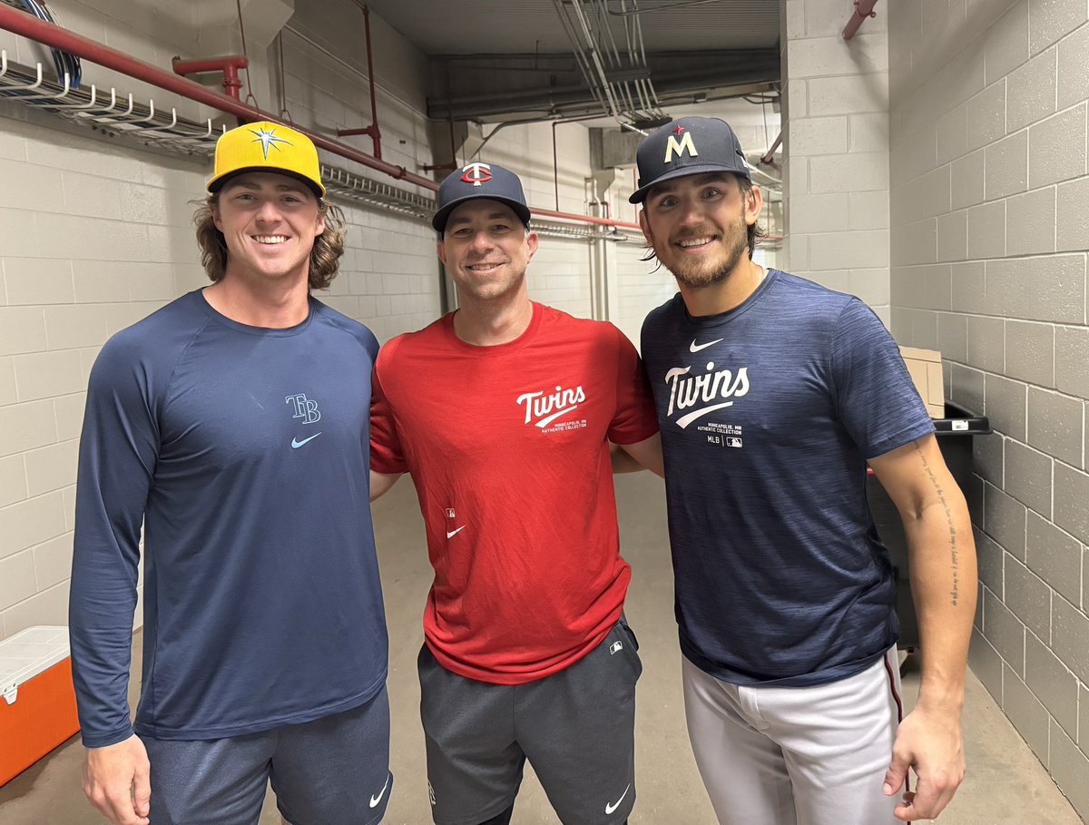 Just as @ButlerUBaseball is in Florida, there are a few #ProDawgs down south prepping for their seasons. Best of luck this year fellas!!