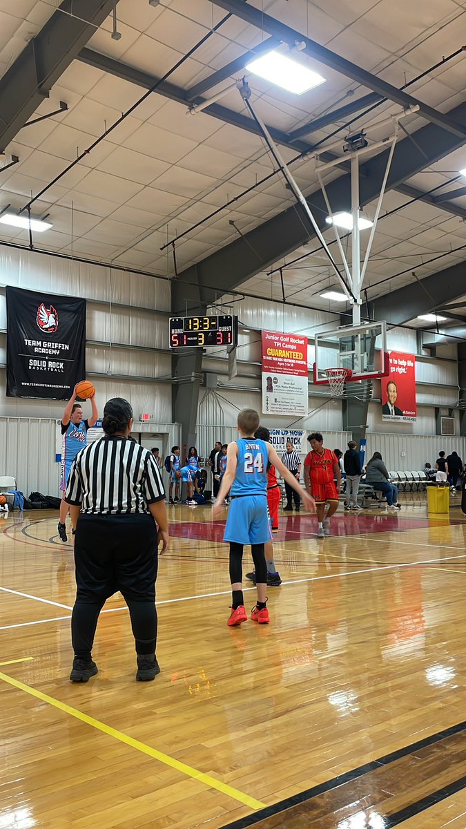 Thunderguad15's tweet photo. @CORE405 pulls out a 20 point win to open up their first game 

@PrepHoopsNext 
#NextSouthWestKickoff https://t.co/0B8C0W8foI