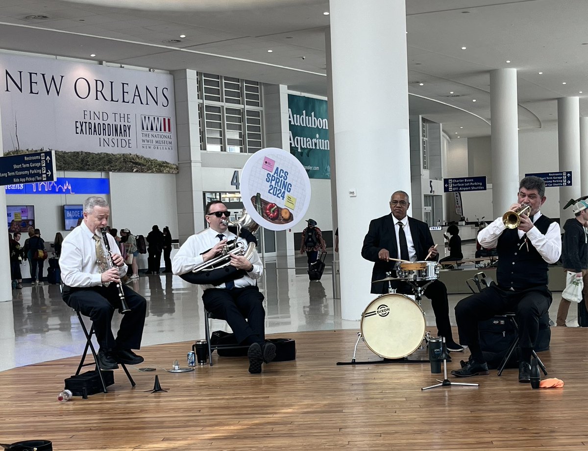 A warm NOLA welcome to #ACSSpring2024. Not sure how to choose the best science to soak in alongside the rhythm and blues? @ACSPHYSDivision has a terrific program!! phys-acs.org/acs-spring-202…