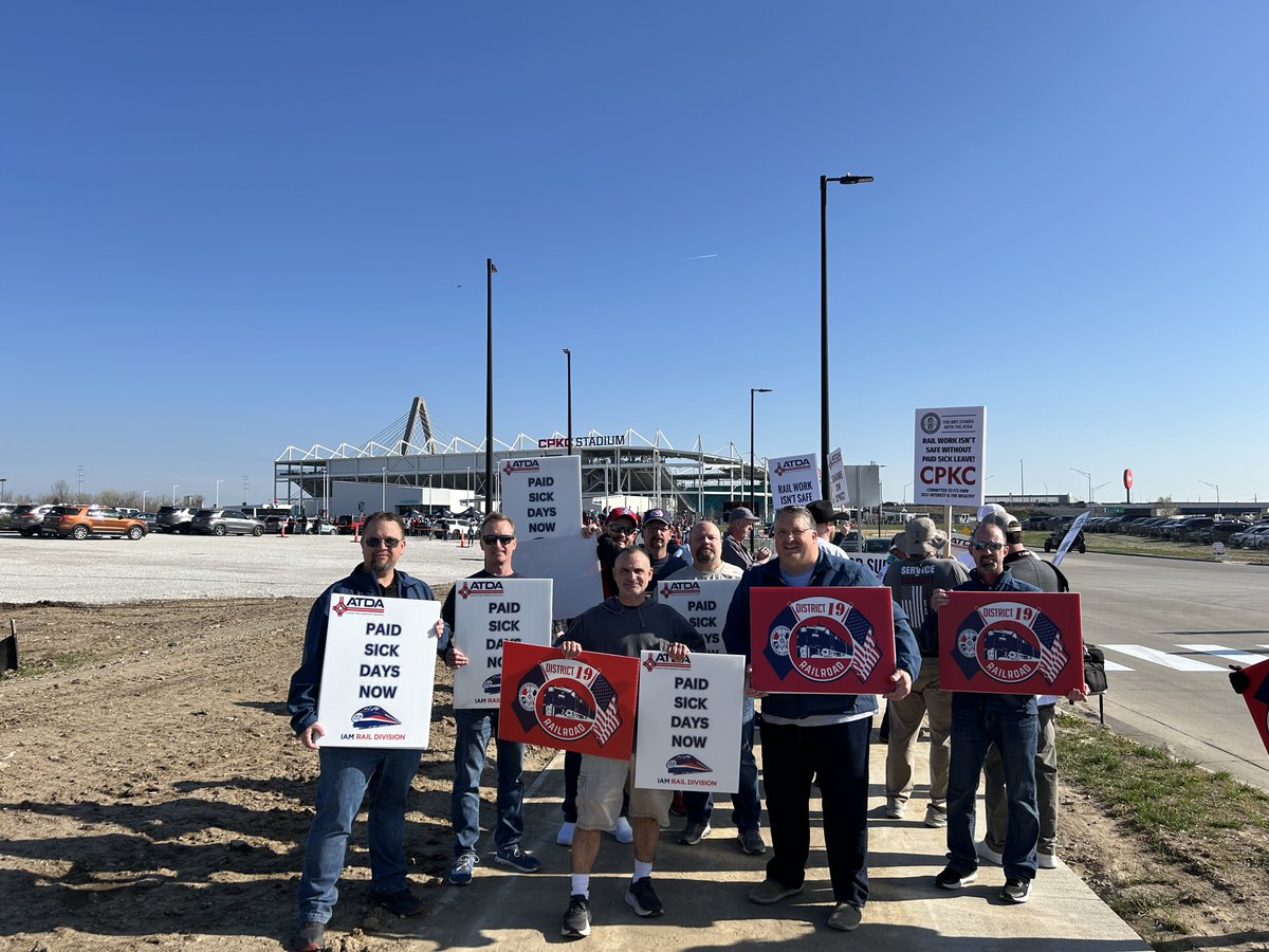 We are standing outside @cpkcstadium with the American Train Dispatchers Association to protest
@CPKCrail's denial of paid sick leave to ATDA members.

 If CPKC can afford to put their name on a stadium, they should support ATDA members' right to #PaidSickLeave #KCBABY📷 #1u