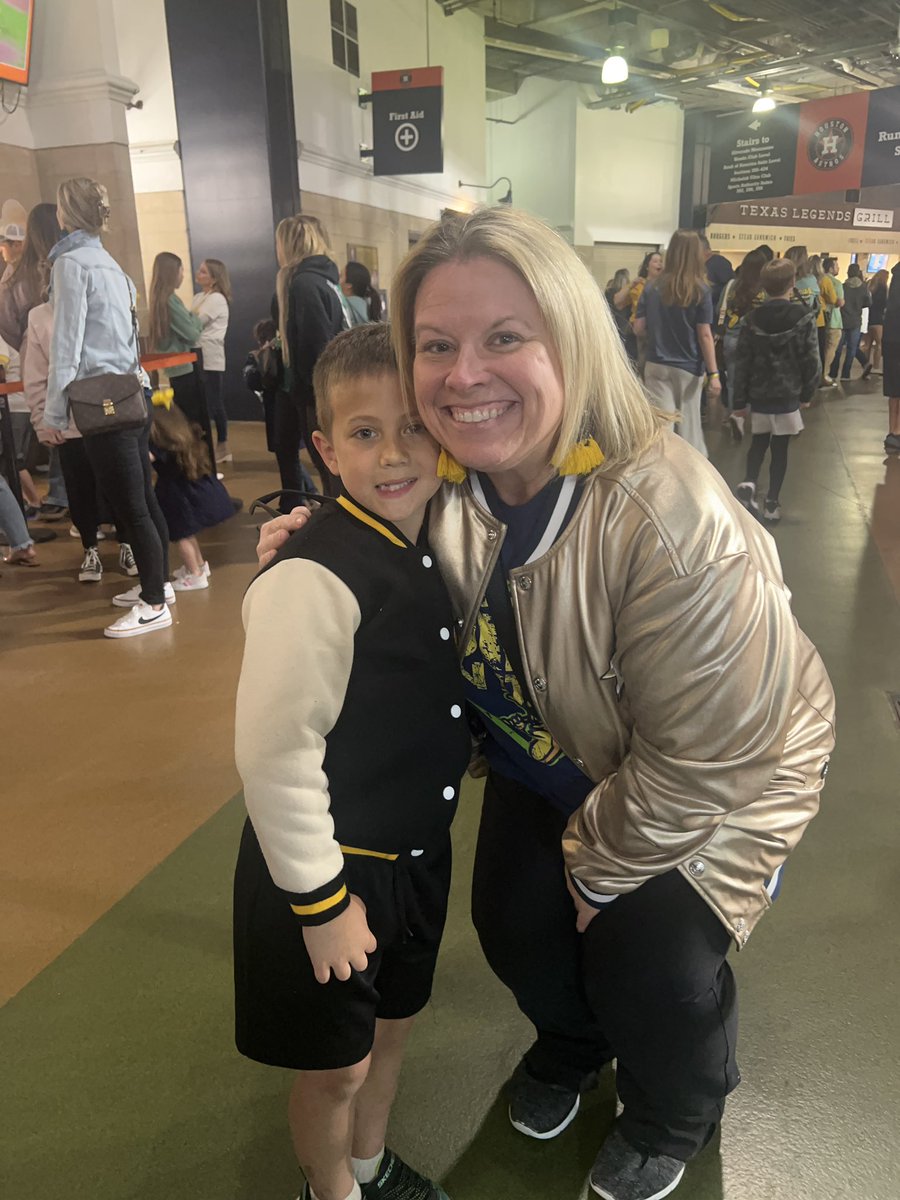 Katie Baker (@katiebakermbe) on Twitter photo I got to see this sweet boy at Savannah Bananas on his ACTUAL birthday! 🍌⚾️
#Mbeisfamily #nextkidup
#HumbleISDFamily <a href="/HumbleISD_MBE/">Maplebrook Elem</a> I got to see this sweet boy at Savannah Bananas on his ACTUAL birthday! 🍌⚾️
#Mbeisfamily #nextkidup
#HumbleISDFamily <a href="/HumbleISD_MBE/">Maplebrook Elem</a>