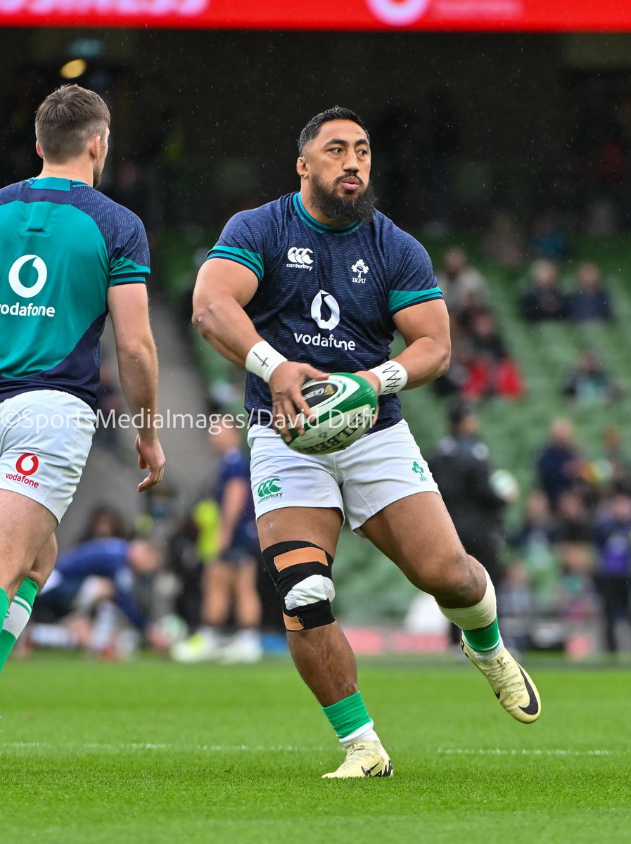 mediaimagescom's tweet photo. All set @SixNationsRugby @IrishRugby Bundee Aki in the warm up as the atmosphere builds against @Scotlandteam here in Dublin https://t.co/blCTangNQ9