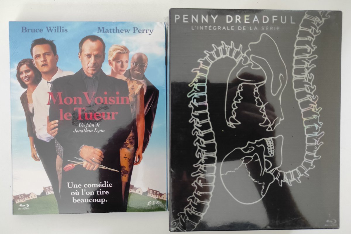 Le #loot de ces derniers jours !
Je savais pas que Mon Voisin le Tueur était sorti en #Bluray , casting de folie 😍
#RIPMatthewPerry
Et en cadeau d'anniversaire supplémentaire l'intégrale de #PennyDreadful que j'ai hâte de découvrir ! (Et également un casting de folie 😱)