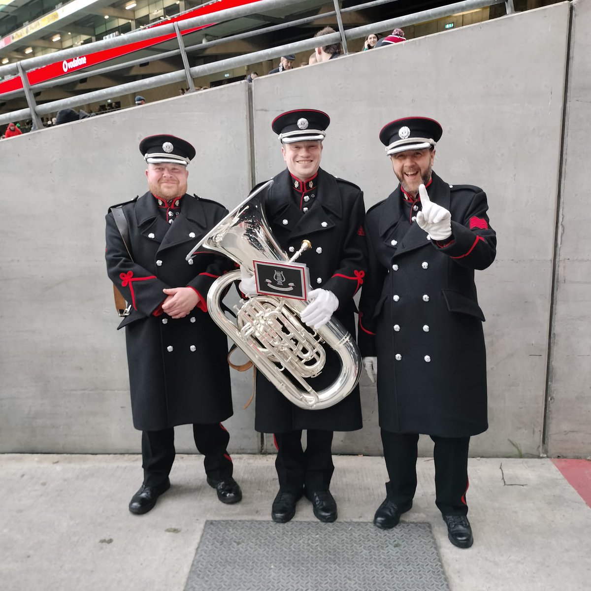 Gavin Warren tweet media