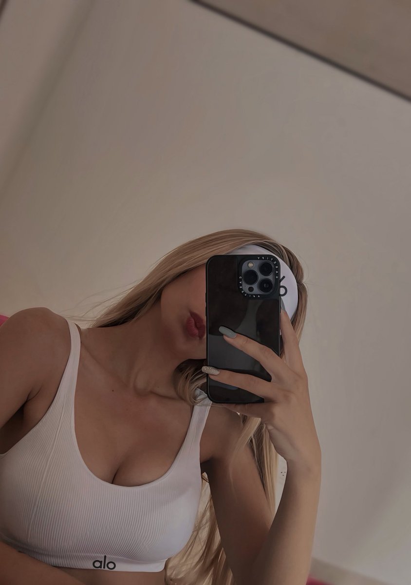 El mejor contenido en mi OF 🔥🤤 onlyfans.com/karlastefy01