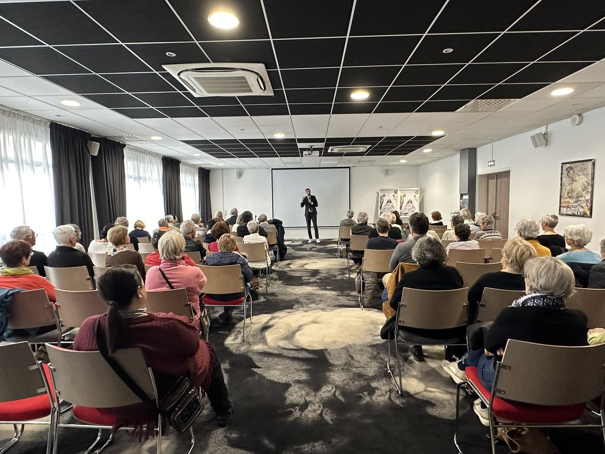 JonathanDenis's tweet photo. De très beaux échanges à #Blois autour d’un projet de loi sur la #FindeVie et de la nécessité de l’améliorer pour une grande loi de liberté, d’égalité et de fraternité.
Merci également à @MarionDepute41 et @MGEN_officiel pour les paroles fortes. Soyons toujours mobilisés ! https://t.co/xiTRNVJWU1