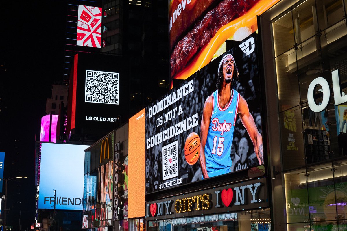 DaytonMBB's tweet image. Recognize Greatness✌️

#Vote4Deuce // @DaRonagon