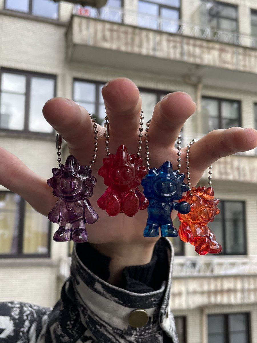 DROP TODAY AT 8PM,
PARIS TIME ZONE