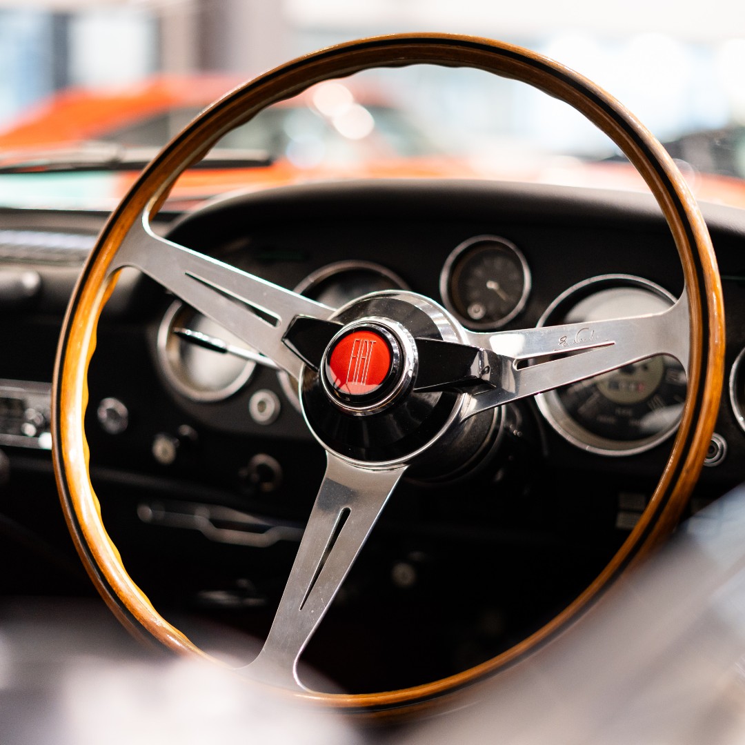 Prefer to sell your vehicle in an online auction? We've got you covered! Entrust your vehicle to our online auction today. Start your complimentary valuation here 👉 bit.ly/42P0iid #HandHClassics #OnlineAuction #ClassicCar #Motorcycles #VintageScooters