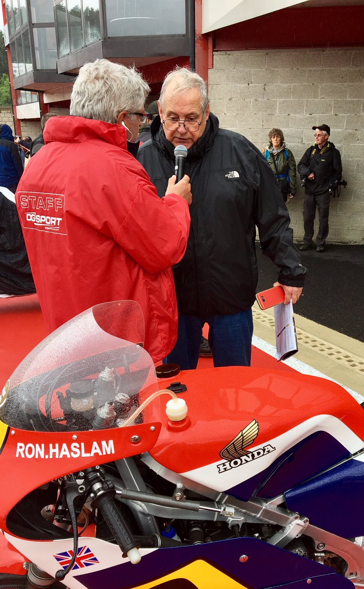 popsyosh34's tweet photo. #RIPBarry 🇬🇧🏁
#HondaBritain https://t.co/LAFEtUDqjc