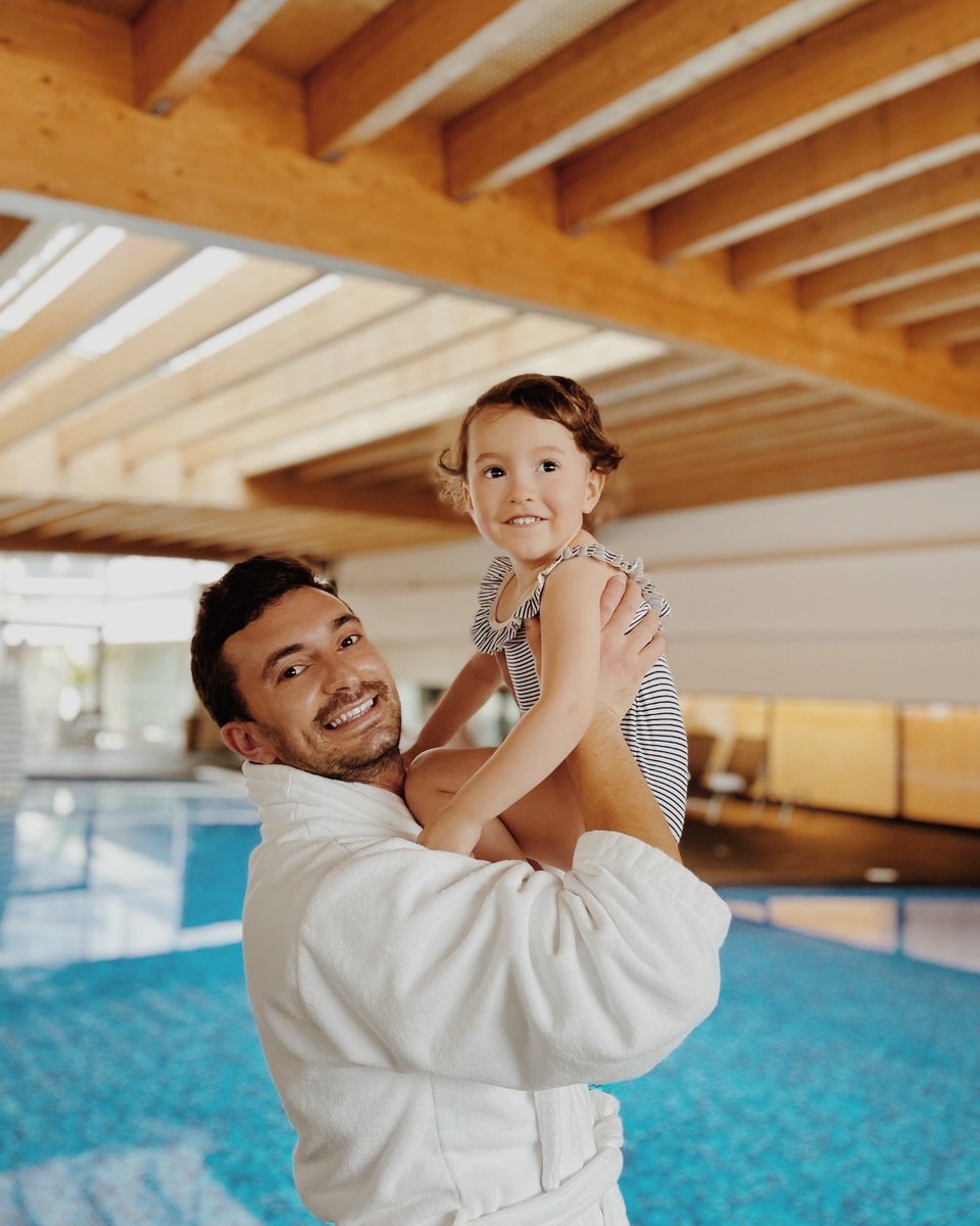 Hii Portugal! Are you ready for the Father's Day? 🤭 In Hoteltreats.com you can find the perfect gift for say 'thanks for all' to your dad with an amazing experience in a luxury hotel in your favourite city 🎁 👉 hoteltreats.com/pt-pt