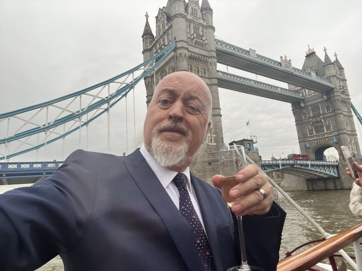 Bill Bailey tweet media