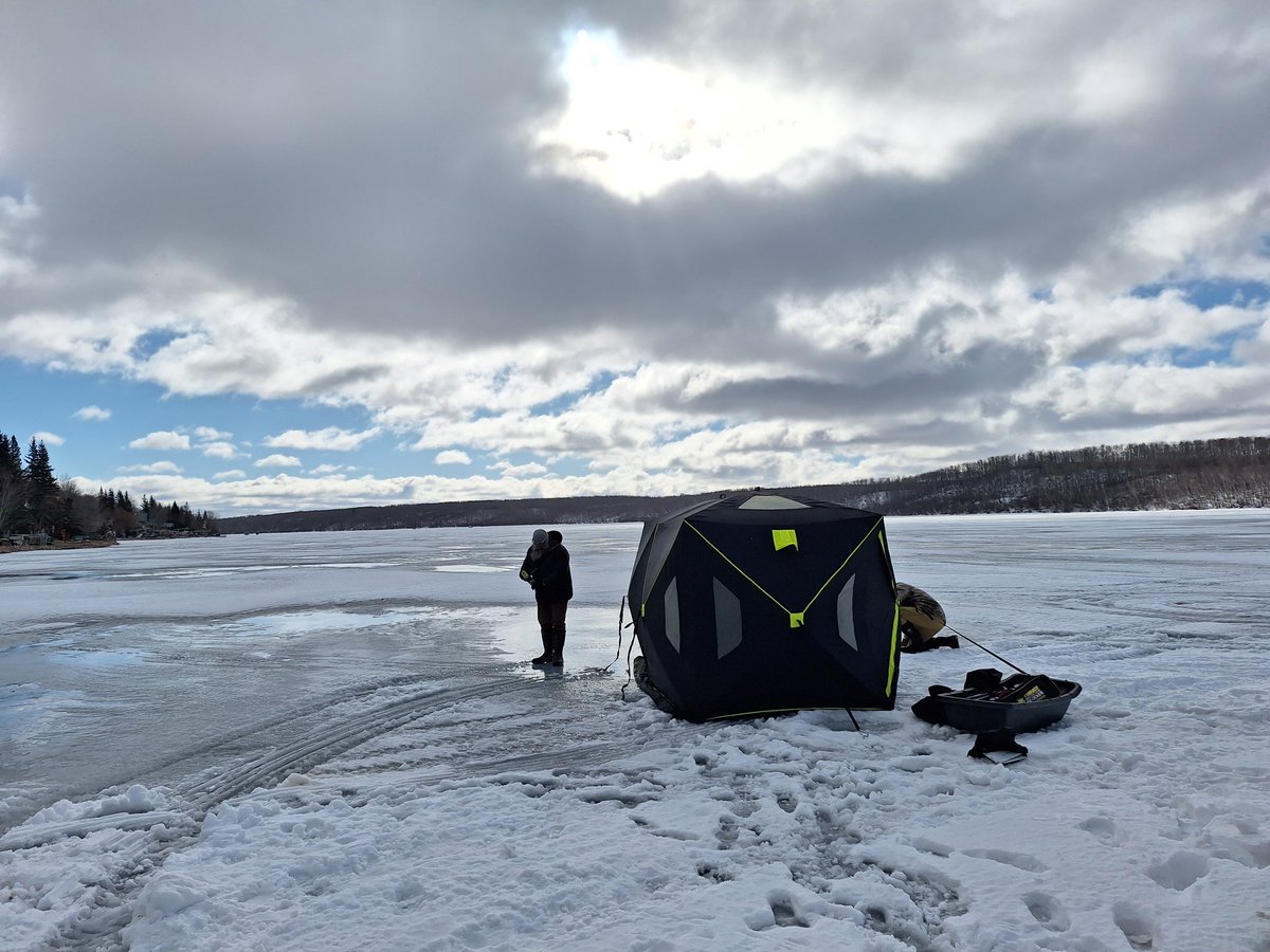 darcypa63's tweet photo. Lines are in the water, looks like 24-36" of ice still.
#LockForce Ice Fishing https://t.co/ls1SmFo3di