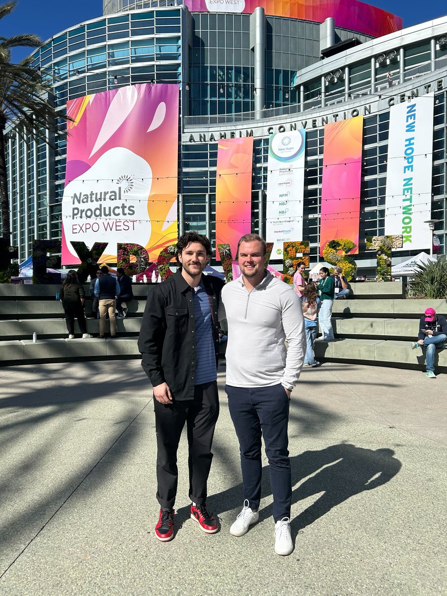 Expo west was always a blast. 

Enjoyed meeting our current retailers and some new ones with @FominSoap 

Even better time hustling the floor with @swiftstartinc 

On to Shoptalk 🚀

PS. Any comfy shoe recommendations are welcome

#expowest #shoptalk