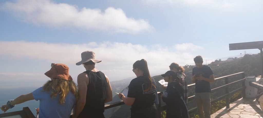 We're in Tenerife with the 5th year Geology and Physical Geography students at @GeosciencesEd, learning about volcanic deposits from these beautiful fiery action snippets that nature has kept for us! 📒🌋🌎