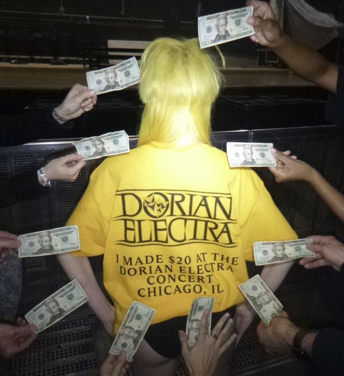 DORIANELECTRA tweet picture