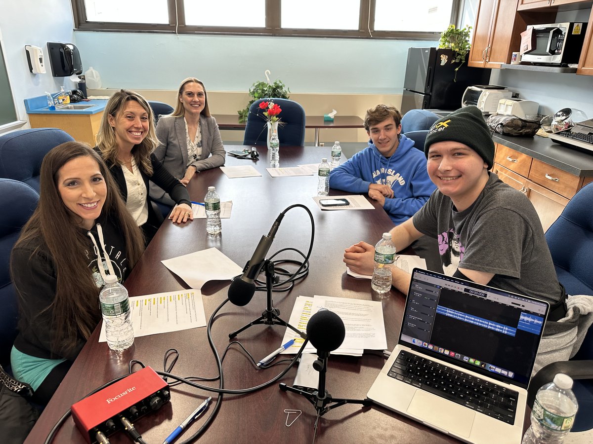 In this episode of Inspiring Viking Values we interviewed two of our high school students (Joe Leistner and Luke Gworek) who have been battling and surviving cancer.  They share their stories with our listeners and an incredible message of hope.

buzzsprout.com/2117219/147012…