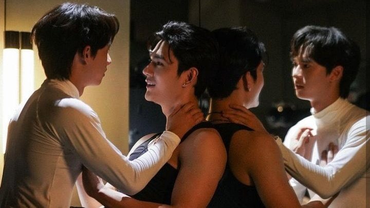 luvvvvpp's tweet photo. Just realized something common between these two. Babe needs to do naughty things before his race so he can concentrate better. Tongrak too needs to do naughty things before writing to get inspiration. 

#PitBabeTheSeries #LoveSeaTheSeries https://t.co/w5RmjtCjCj