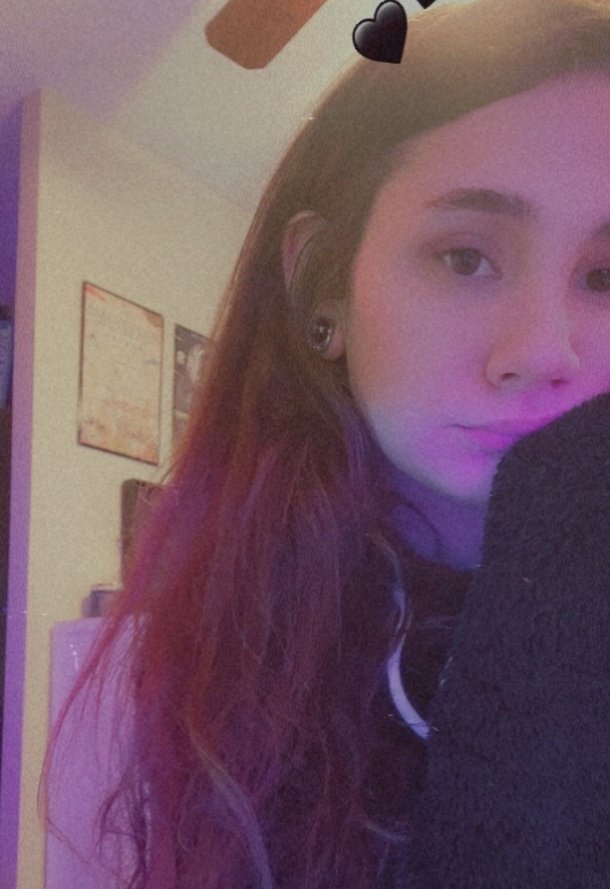 ChimeGF's tweet photo. Looking for more active mutuals and people to game with!
♡ #leaguetwt #LeagueOfLegends 
- She/Her over 21
- Filthy ADC main ( Cait ♡ ) 
- Obsessed with building keyboards 
- Will send cat pics 
- Guaranteed to make you laugh at least once 
♡ + ⟳ to be #moots https://t.co/zEpVi3R3I8